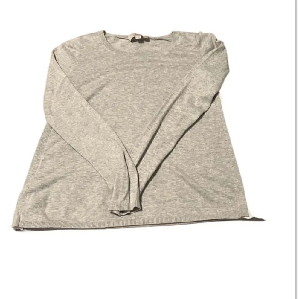 Loft size small long sleeve grey sweater with white lace inset on sides EUC